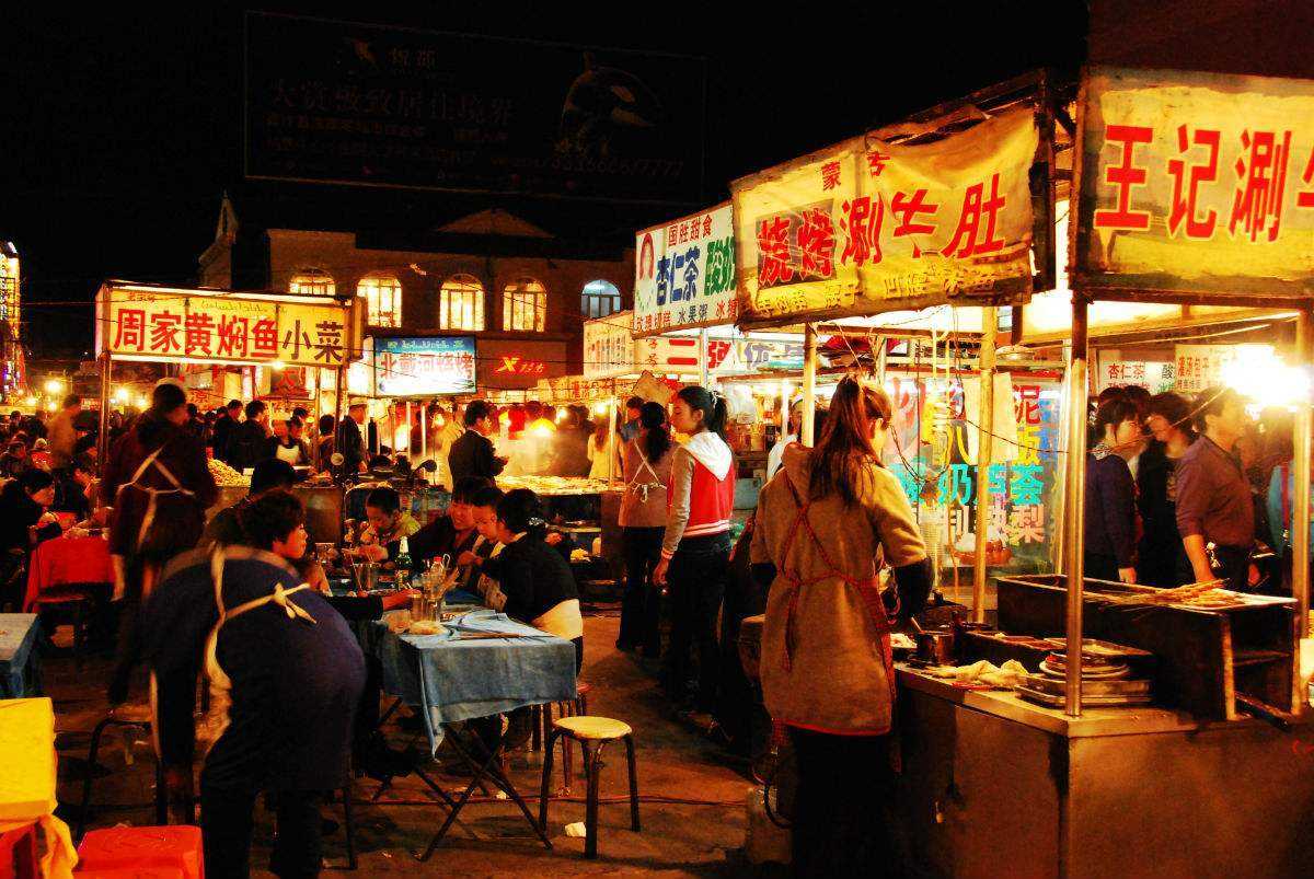 要地?cái)偅鍧嵀h(huán)保，速藍(lán)環(huán)保助力地?cái)偯朗秤蜔焹艋?></span>
                <h3>要地?cái)?，更要清潔環(huán)保，速藍(lán)環(huán)保助力地?cái)偯朗秤蜔焹艋?/h3>
                <p>
在國家政策的大力支持下地?cái)偽幕俅闻d起，越來越多的人走上街頭擺起了地?cái)?，響?yīng)國家號(hào)召，向...</p>
                <span id=